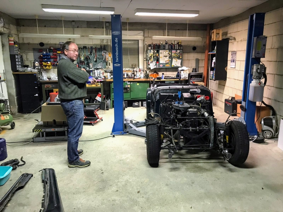 [Linked Image]