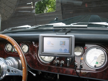 Halt_mitGarmin_800X600.jpg