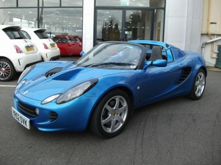 lotus elise 1.jpg