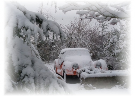 Snowy garfield Updated.jpg