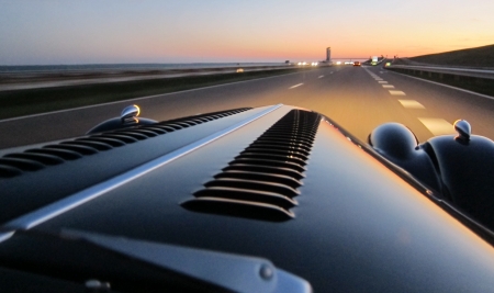 Sunset_over_the_Enclosure_Dam_in_The_Netherlands,_amazing_perspective..jpg