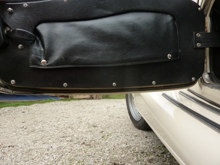 Door_pocket.jpg