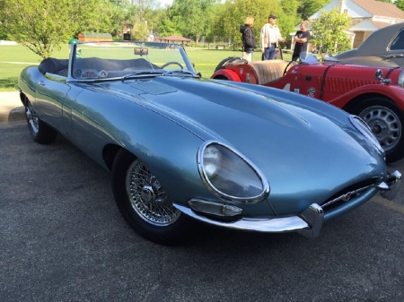 1961 Jaguar E Type.jpg