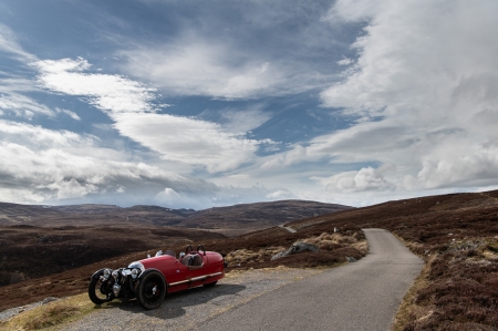 Sunshine_in_Glen_Kyllachy.jpg