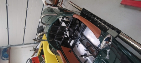 Cockpit.jpg