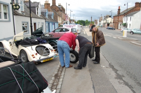 3_old_men_to_change_a_wheel?.jpeg
