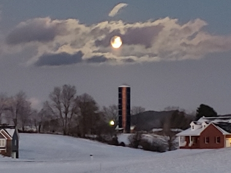 moon1a.jpg