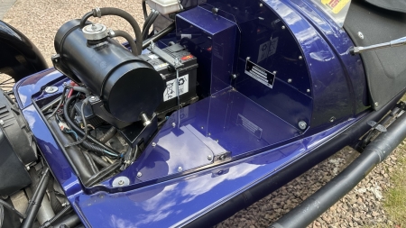 Under bonnet 3.jpg