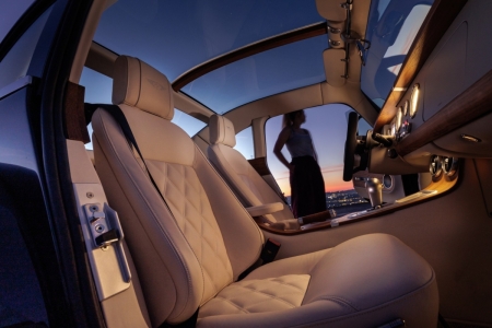 Morgan_Midsummer_Coupé_Lifestyle_001.jpg